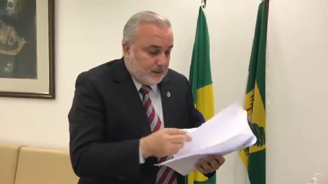 Resultado de imagem para jean paul prates senador