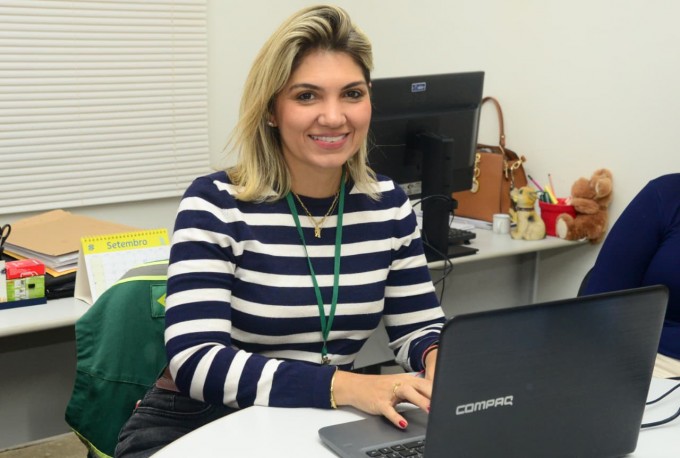 A médica veterinária Allany Medeiros é servidora aprovada no concurso da PMM em 2007 (Foto Wilson Moreno)