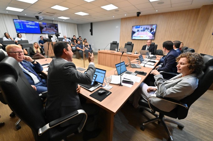 Também foram aprovados diversos reconhecimentos de utilidade pública estadual na CCJ (Foto: ALRN)