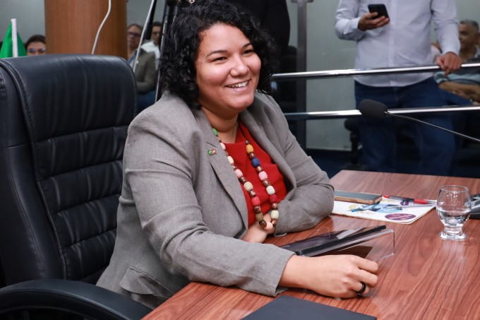 Plúvia Oliveira informa destinação de suas emendas (Foto: Cláudio Júnior)