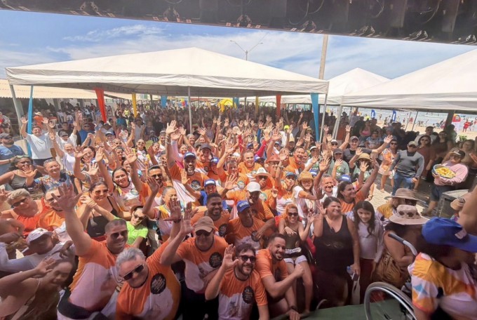 Multidão vinda de várias partes participou da festa (Foto: Divulgação)