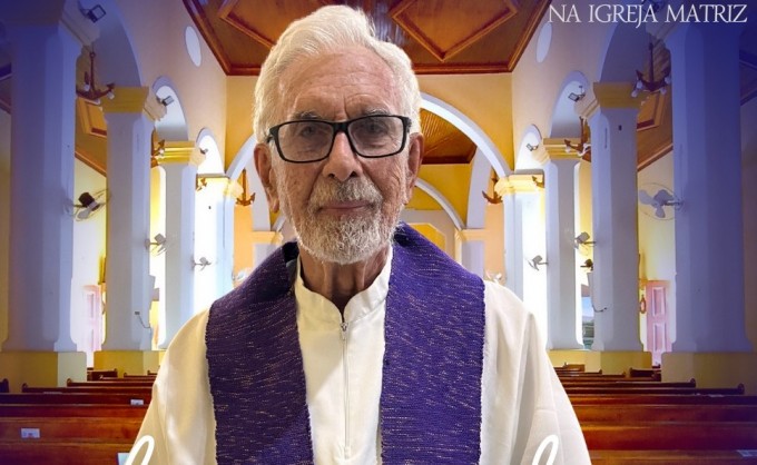 Padre Giuseppe Venturelli chegou em Areia Branca em 1978 (Foto: divulgação)