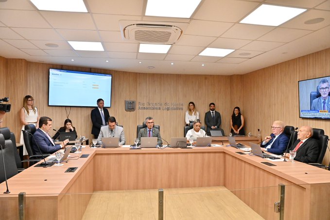 Eleição aconteceu nesta terça-feira na CCJ (Foto: Eduardo Maia)