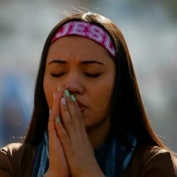 Mudanças profundas reconfiguram uma multidão que precisa ser entendida (Foto: Miguel Schincariol / AFP)