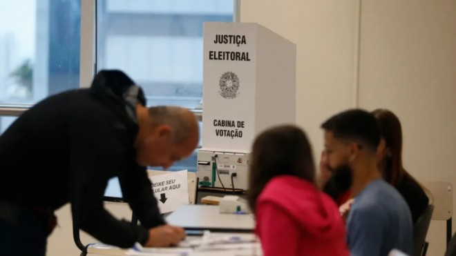 Eleitorado balança conforme a economia e mulheres são maioria à decisão (Foto: Paulo Pinto/Agência Brasil)