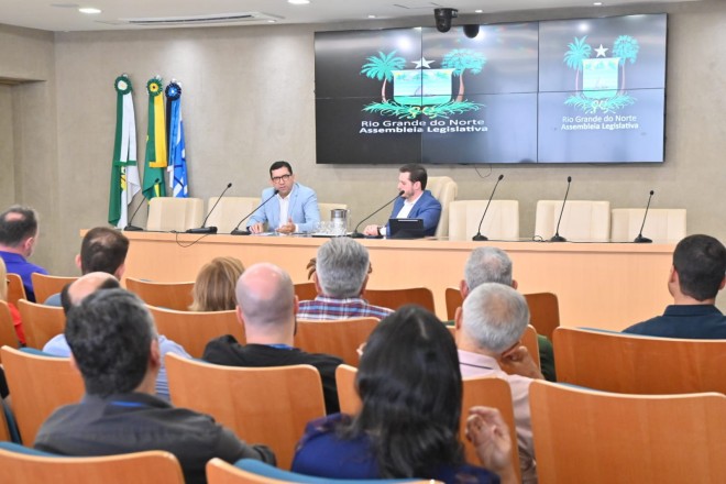 Reunião ocorreu à manhã desta quarta-feira (Foto: Eduardo Maia)