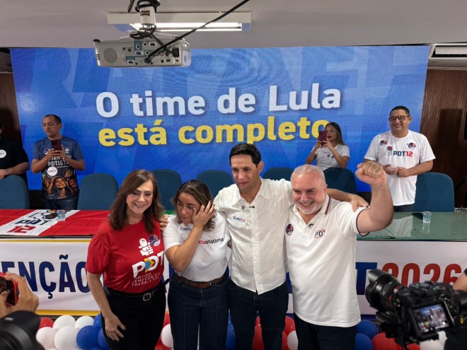 Márcia, Samanda (enxugando lágrimas), Rafael e Jean-Paulo: "O time de Lula" (Foto: BCS)