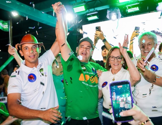 Allyson foi recebido ao lado de outros candidatos de sua coligação (Foto: Assessoria)