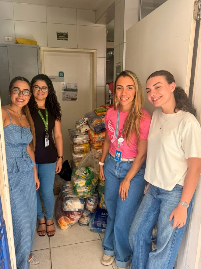Estudantes fizeram entrega do que foi arrecadado (Foto: Divulgação)