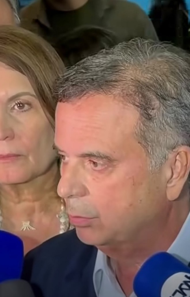 Marinho deu entrevista coletiva apontando o que seriam situações estranhas no episódio (Foto a partir de vídeo/BCS)