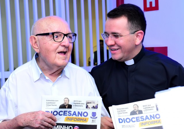Sátiro e padre Charles Lamartini, diretor do Diocesano: paixão (Foto: Célio Duarte em 01/02/2018)
