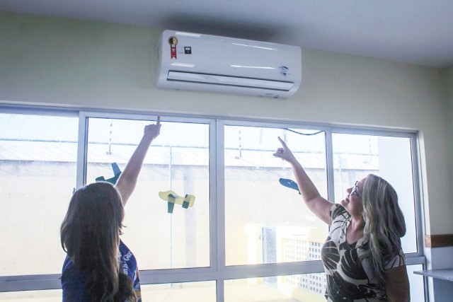 Sistema com condicionador de ar obriga PMM a mudar salas e sistema elétrico (Foto:Walmir Alves)