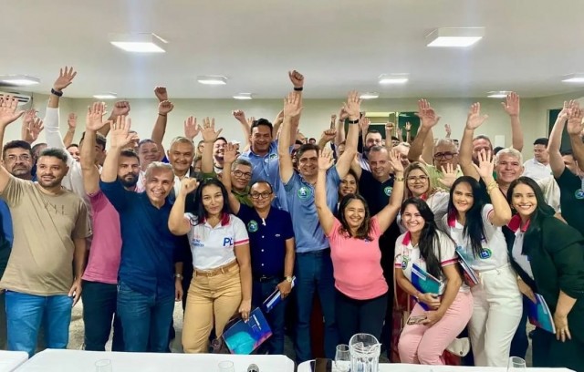 Genivan juntou Rogério, Styvenson, Girão, militantes e pré-candidatos dia 5 passado (Foto: redes sociais)