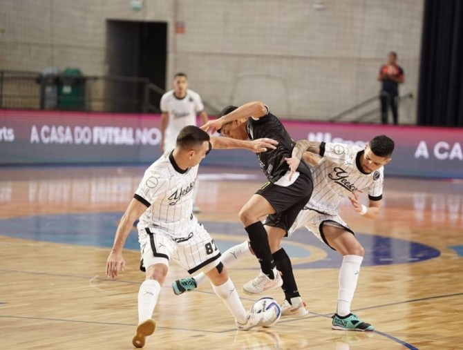 Primeiro jogo terminou empatado em Passo Fundo-RS (Foto: redes sociais)