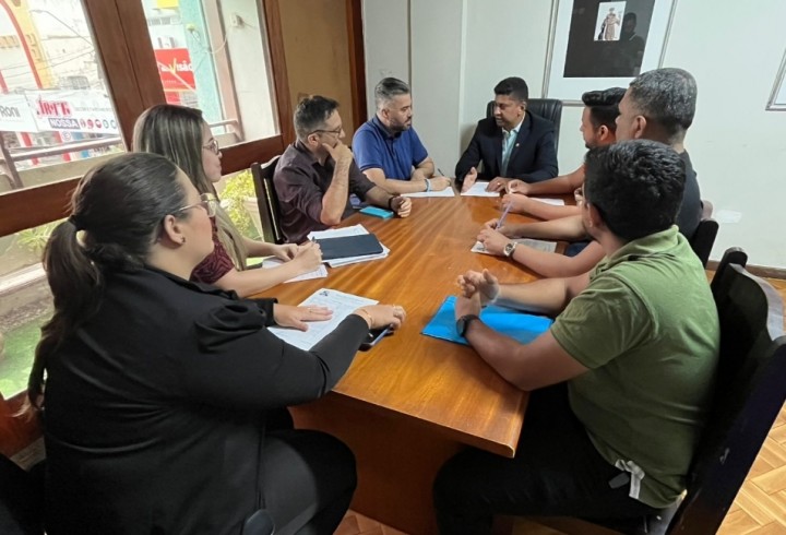 Genilson tem se reunido com equipe e vereadores (Foto: Edilberto Barros)