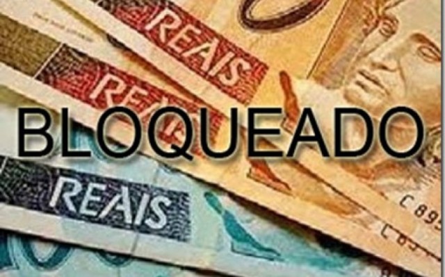 Justiça bloqueia verbas do Estado por não pagar remédio a paciente