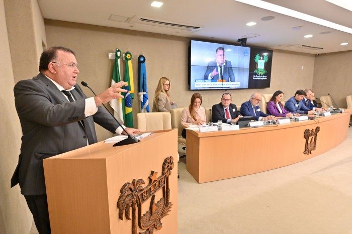 Dr. Bernardo apontou defasagens no SUS (Foto: João Gilberto)