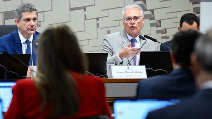 Calheiros é o relator da matéria (Foto: Andressa Anholete/Agência Senado)