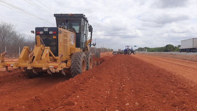 Obras no trecho Assú-Mossoró começaram em janeiro (Foto: Carlos Costa/Arquivo)