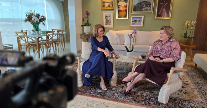 Stella Maris é âncora do programa e conversará com Zilene Medeiros, sua mãe (Foto: TCM)