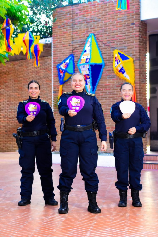 “Fazemos um trabalho para garantir acolhimento, orientação e resposta rápida para mulheres que passem por qualquer situação de violência, importunação, assédio ou necessitem de apoio durante os festejos”, ressalta Lilian Cyntia (Foto: PMM)