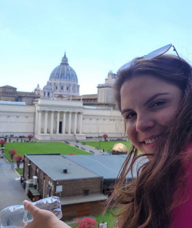 "Existe aproximação entre mulheres católicas conservadoras e lideranças evangélicas", diz Tesser (Foto: Instagram)