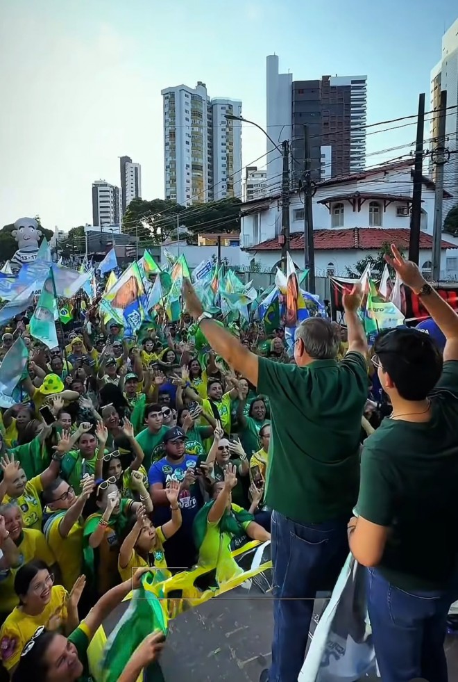 Largo do Atheneu, em Petrópolis, foi local de comício (Foto: Assessoria)