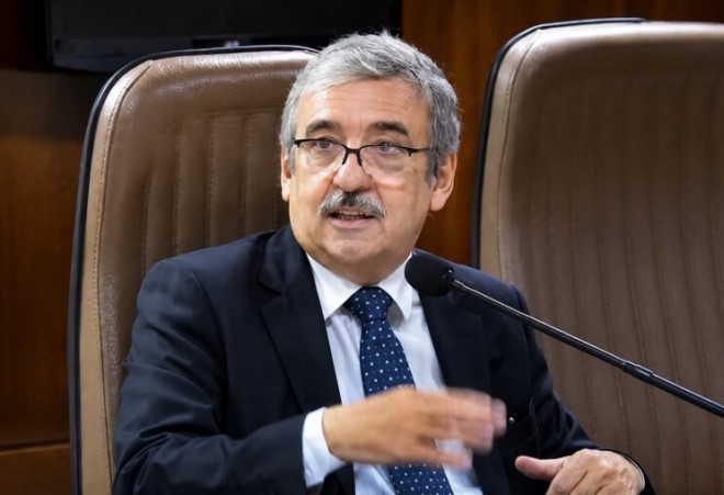 Baltazar enfrentou um verdadeiro 'corredor polonês' para obter essa conquista (Foto: Eduardo Maia/ALRN/Arquivo do BCS)
