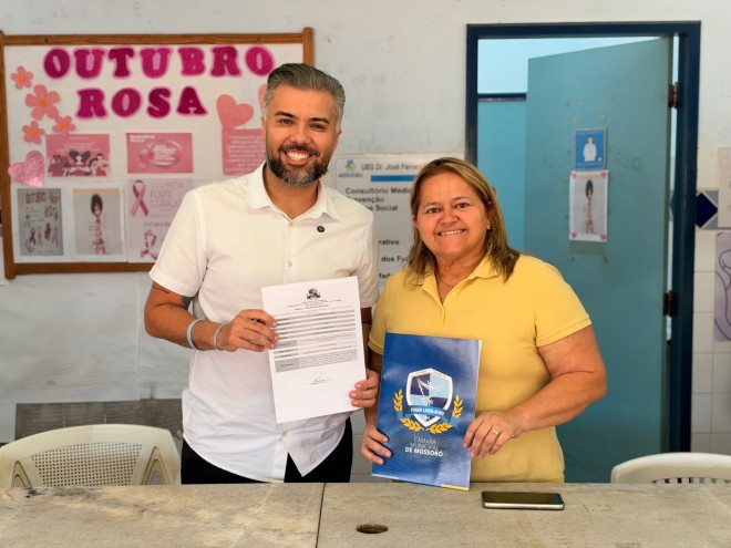 Petras esteve na UBS para formalizar entrega do benefício (Foto: divulgação)